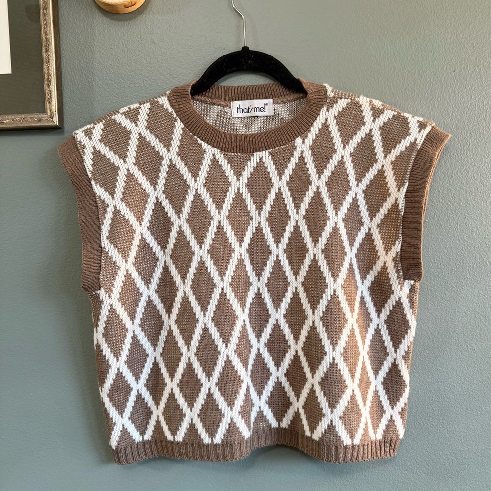 Vintage Boxy Crop Sleeveless Sweater Top